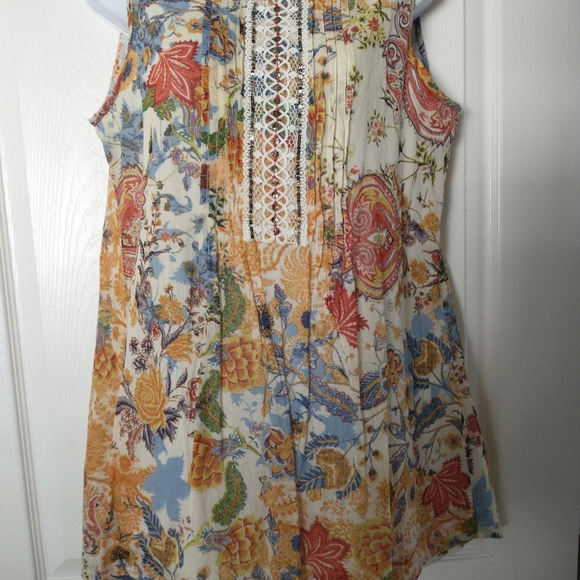 RAGA Tops - RAGA lined sleeveless top, Medium